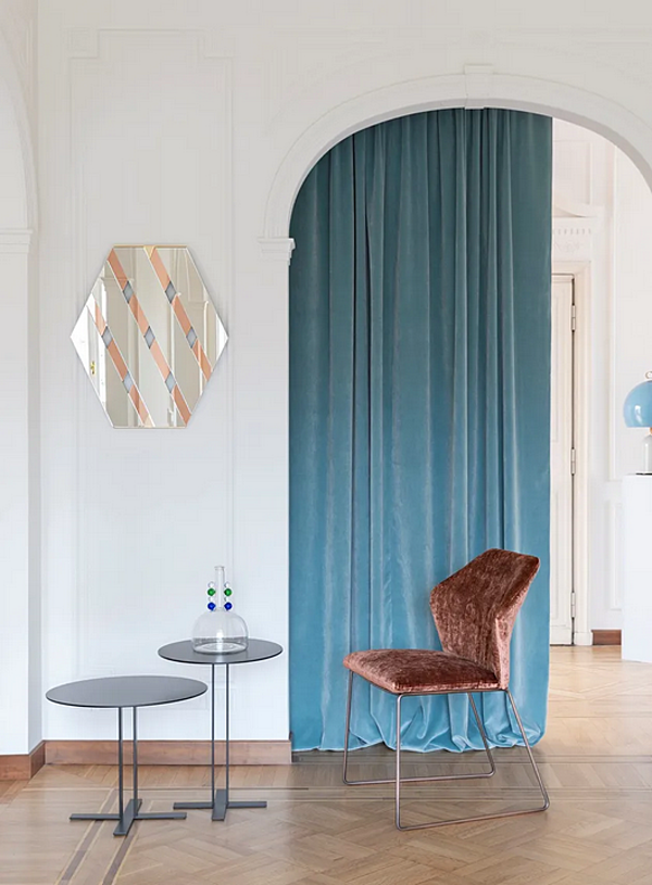 Poltrona con base a slitta in tessuto imbottito Saba New York fabbrica SABA dall'Italia. Foto №6