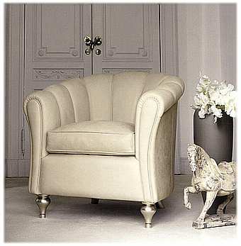 Armchair Letizia