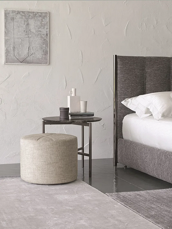 Letto matrimoniale con testata alta in tessuto Koi Flou fabbrica Flou dall'Italia. Foto №3
