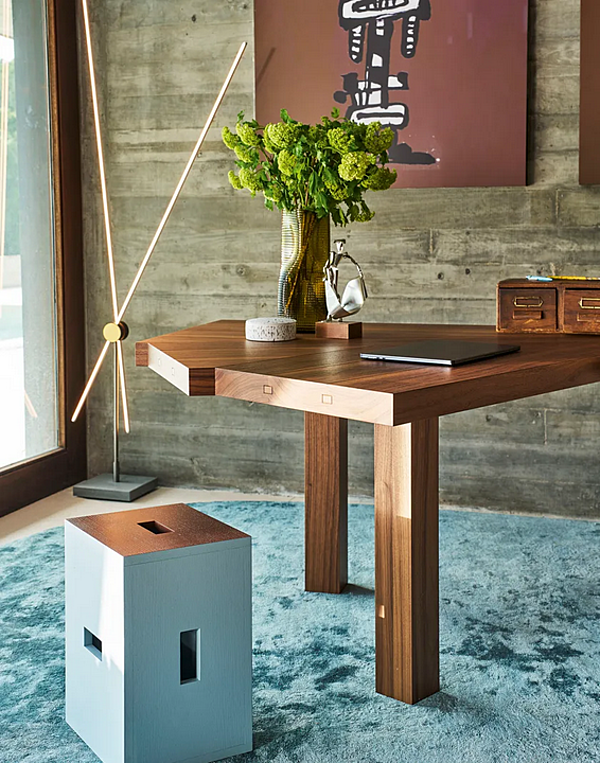Scrivania in noce Ventaglio CASSINA fabbrica CASSINA dall'Italia. Foto №4