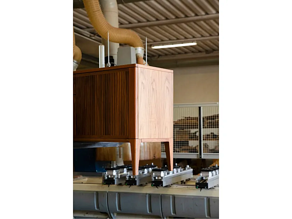 Credenza in legno massello con ante DALE Eleva A 125 fabbrica DALE dall'Italia. Foto №12