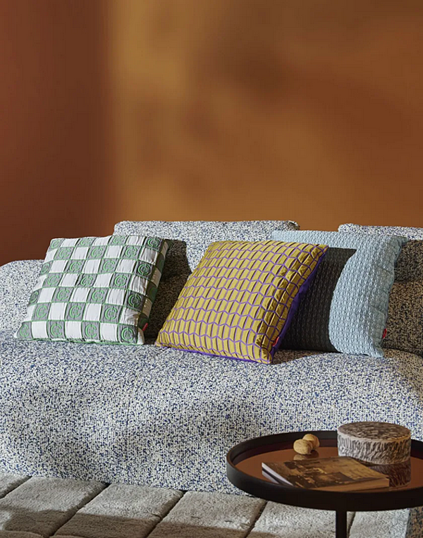 Cuscino geometrico in tessuto con struttura CASSINA Rood fabbrica CASSINA dall'Italia. Foto №2