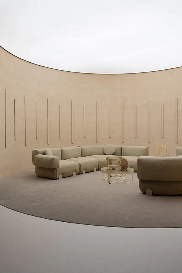 Divano angolare in tessuto Simposio Saba fabbrica SABA dall'Italia. Foto №3