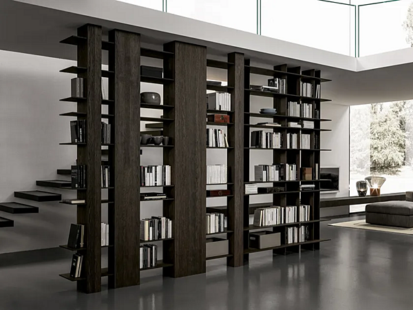 Libreria bifacciale da terra a soffitto in eucalipto MODULNOVA Blade fabbrica Modulnova dall'Italia. Foto №1