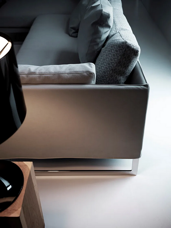 Divano angolare in tessuto Livingston Saba fabbrica SABA dall'Italia. Foto №7