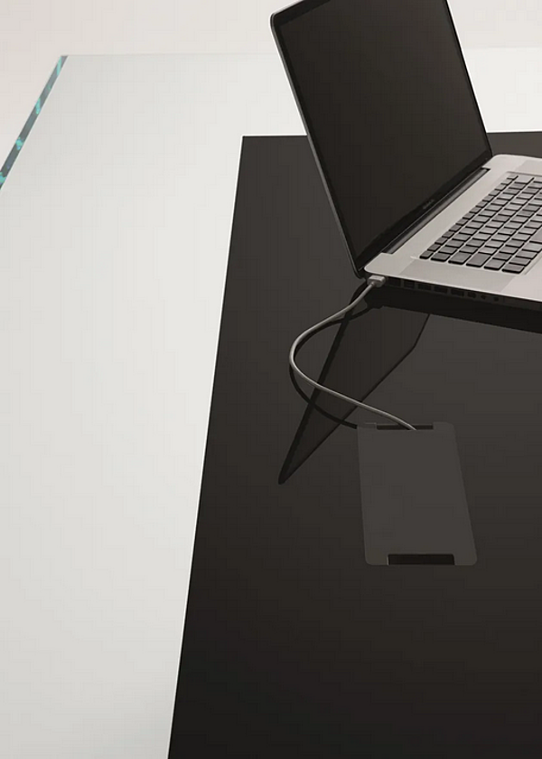 Scrivania da ufficio in legno e vetro Dolm Gallotti&Radice fabbrica Gallotti & Radice dall'Italia. Foto №2