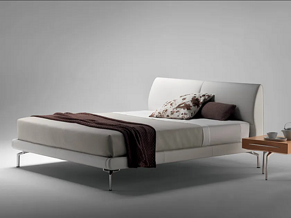 Letto matrimoniale con testiera imbottita in tessuto Eosonno Poltrona Frau fabbrica POLTRONA FRAU dall'Italia. Foto №2