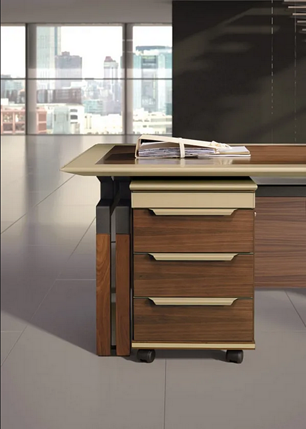 Scrivania esecutiva rettangolare in legno con piano in pelle I 4 Mariani Paso Doble fabbrica i 4 Mariani dall'Italia. Foto №7