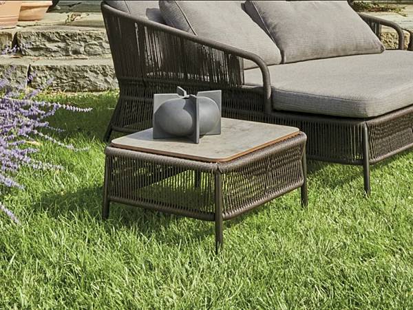 Tavolino da giardino in fibra sintetica VARASCHIN Cricket fabbrica VARASCHIN dall'Italia. Foto №1