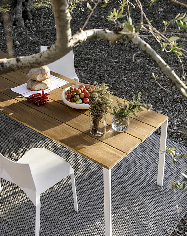 Tavolo da giardino rettangolare in teak slattato Kristalia fabbrica Kristalia dall'Italia. Foto №5