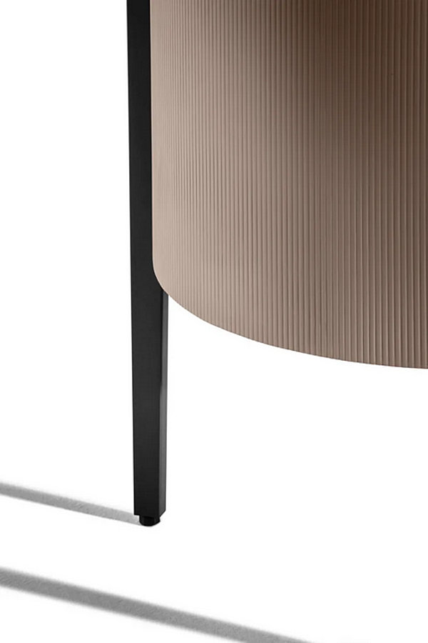 Sideboard in pelle con piano in marmo MI POLTRONA FRAU fabbrica POLTRONA FRAU dall'Italia. Foto №7