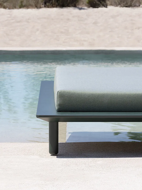 Letto da giardino in acrilico e alluminio Sunmoon Tatami VARASCHIN fabbrica VARASCHIN dall'Italia. Foto №8