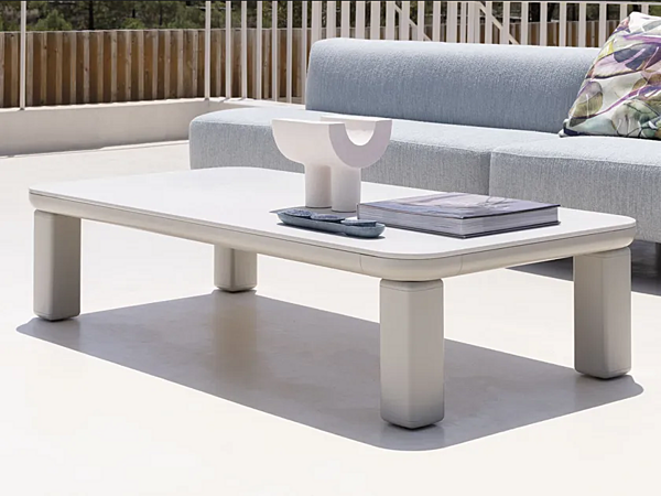 Tavolino da caffè da giardino in alluminio con piano in ceramica o HPL personalizzato VARASCHIN fabbrica VARASCHIN dall'Italia. Foto №1