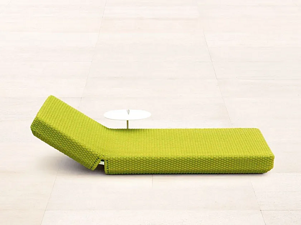Лежак с мягкой спинкой из ткани PAOLA LENTI DAYDREAM B84A fabbrica PAOLA LENTI dall'Italia. Foto №2