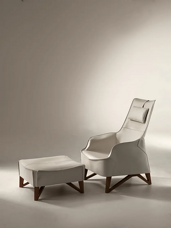 Poltrona in pelle conciata con poggiatesta Mobius GIORGETTI fabbrica GIORGETTI dall'Italia. Foto №7