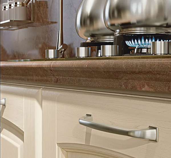 Cucina con isola in legno LUBE CUCINE collezione Veronica fabbrica LUBE CUCINE dall'Italia. Foto №3