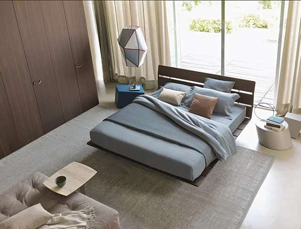 Letto matrimoniale con testata imbottita in tessuto Flou Tadao fabbrica Flou dall'Italia. Foto №9