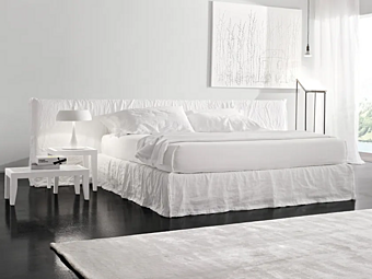 Letto matrimoniale con testata imbottita Duomo Design Dress Long