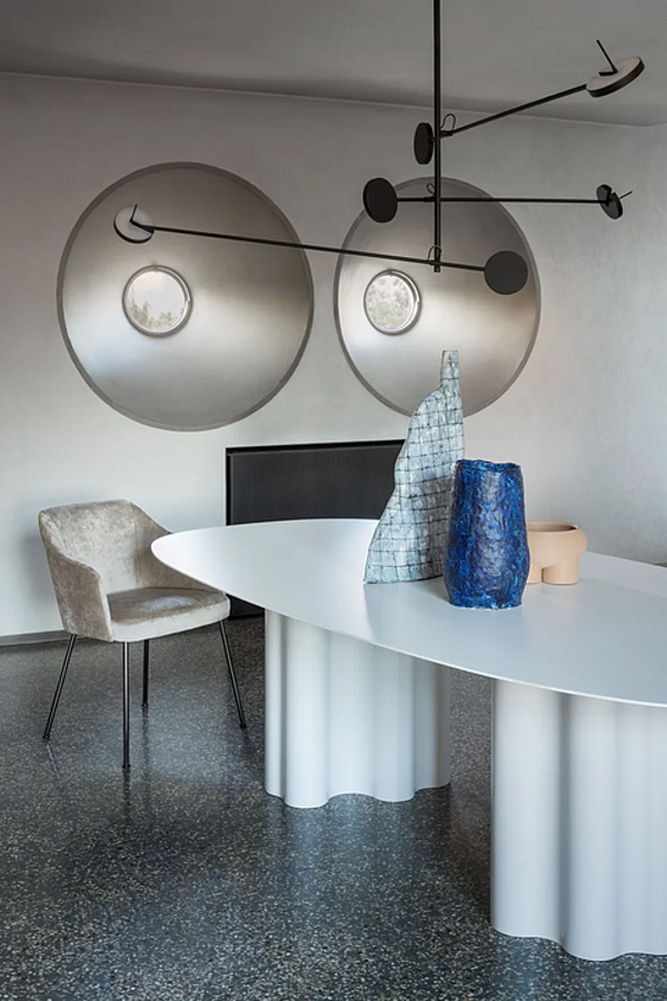 Tavolo ovale con base in poliuretano e piano in MDF laccato Saba Teatro Magico fabbrica SABA dall'Italia. Foto №4