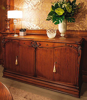 Chest of drawers 8/822
