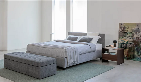 Letto matrimoniale su ruote in tessuto Flou Notturno fabbrica Flou dall'Italia. Foto №2