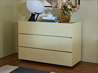 Cassina Cassettiera in legno Ghost Box