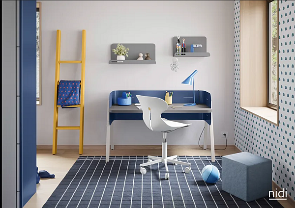 Scrivania per bambini regolabile in altezza Nidi William fabbrica nidi dall'Italia. Foto №6