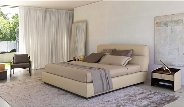 Letto matrimoniale con testata imbottita Flou Gentleman fabbrica Flou dall'Italia. Foto №3