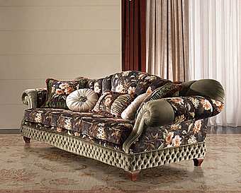 Couch BEVERLY