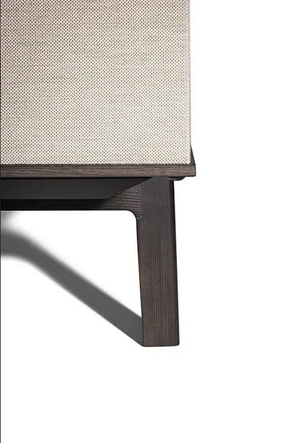 Credenza in tessuto tecnico POLTRONA FRAU collezione Lloyd Tex fabbrica POLTRONA FRAU dall'Italia. Foto №7