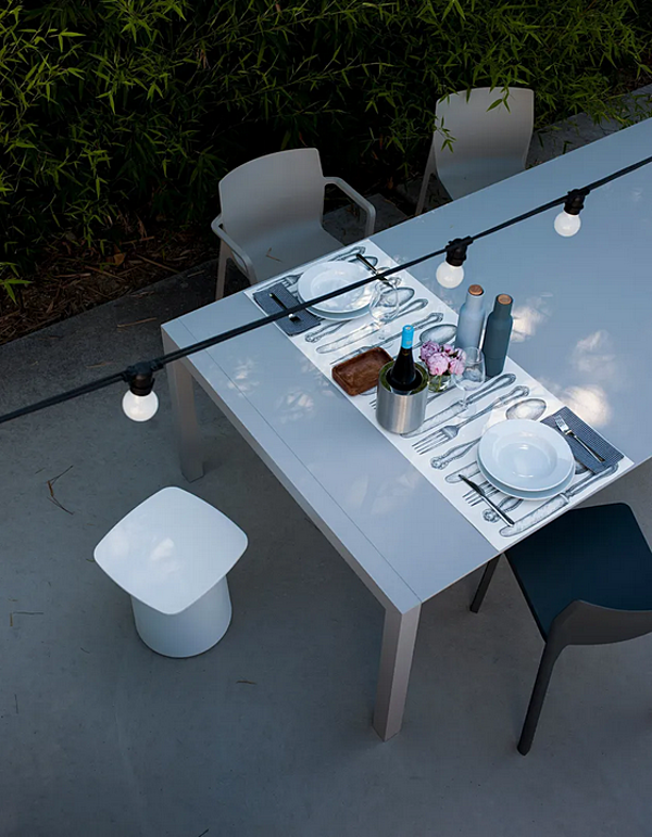 Tavolo da giardino in Dekton Sushi Kristalia fabbrica Kristalia dall'Italia. Foto №4