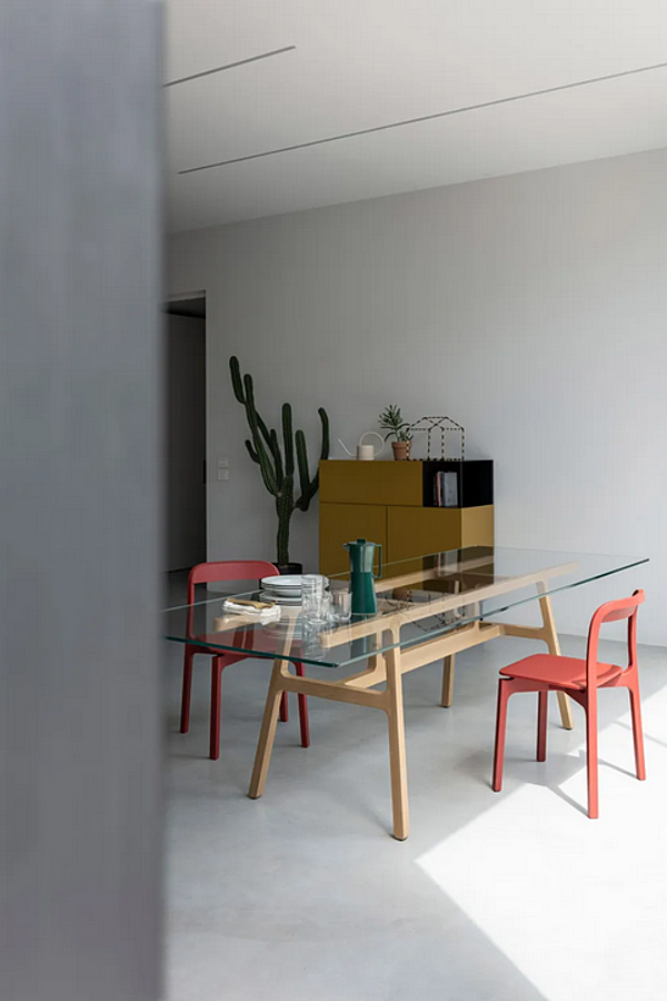 Sedia impilabile in frassino Contorna Kristalia fabbrica Kristalia dall'Italia. Foto №8