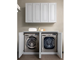 Armadio in legno per lavanderia con ante a battente per lavatrice Gaia Mobili Autoritratto fabbrica GAIA dall'Italia