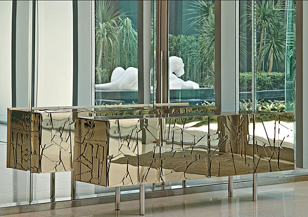 Credenza in vetro con ante Edra Scrigno fabbrica EDRA dall'Italia. Foto №6