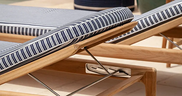 Lettino prendisole reclinabile in teak con ruote POLTRONA FRAU The Secret Garden fabbrica POLTRONA FRAU dall'Italia. Foto №11