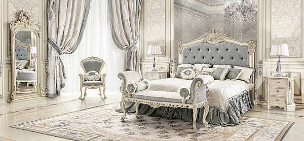 Camera da letto classica ampia con finitura argento avorio e rivestimento in tessuto grigio fabbrica MODENESE GASTONE dall'Italia. Foto №1