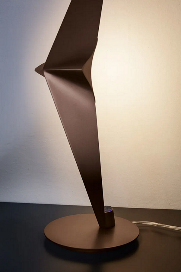 Lampada da tavolo in alluminio Noshi Bizzotto Italia fabbrica Bizzotto Italia dall'Italia. Foto №3