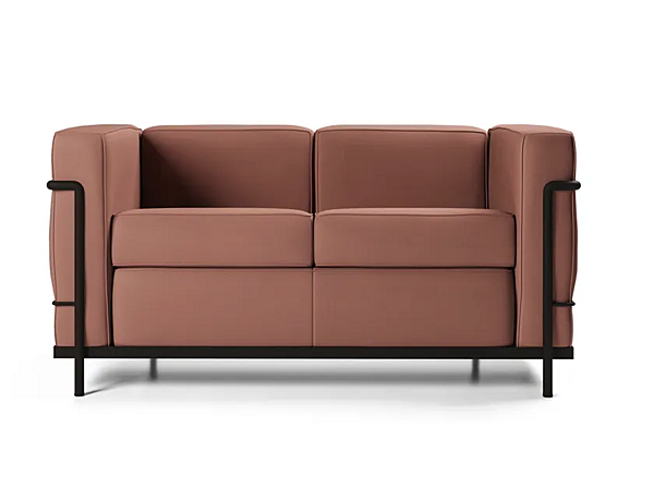 Divano a due posti con spalliera imbottita CASSINA Grand Confort modello piccolo 002 fabbrica CASSINA dall'Italia. Foto №1