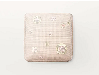 Pouf da giardino in tessuto quadrato PAOLA LENTI collezione Spring