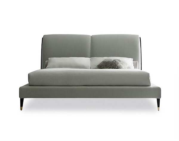 Letto matrimoniale con testata imbottita IRIS OPERA CONTEMPORARY fabbrica OPERA CONTEMPORARY dall'Italia. Foto №1