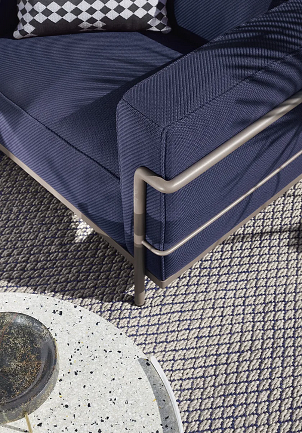 Poltrona da giardino in tessuto con braccioli CASSINA Grand Confort 3 fabbrica CASSINA dall'Italia. Foto №4