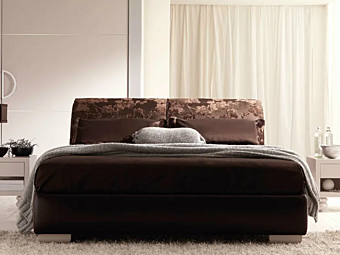 Letto matrimoniale in pelle con testiera CORTEZARI Lapo II 922