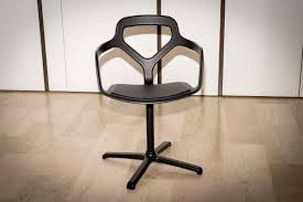 Sedia DESALTO Trace - chair 528 fabbrica DESALTO dall'Italia. Foto №5