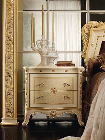 Bedside table 512