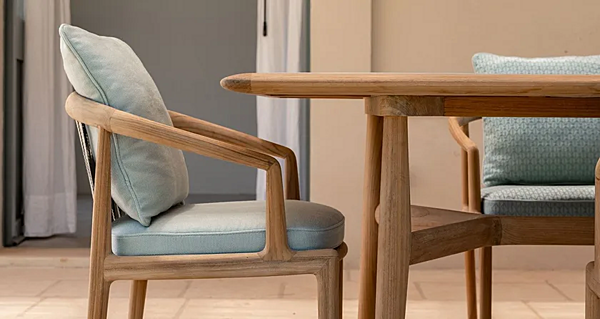 Sedia da giardino imbottita in teak con braccioli POLTRONA FRAU The Secret Garden fabbrica POLTRONA FRAU dall'Italia. Foto №4