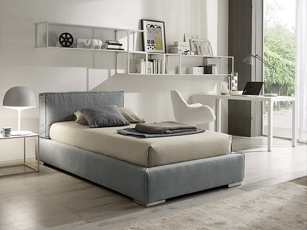 Letto matrimoniale con testiera imbottita in tessuto Dear Duomo Design fabbrica Duomo Design dall'Italia. Foto №3
