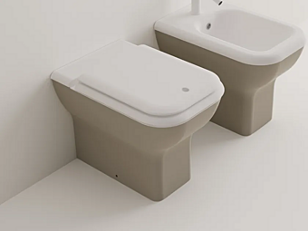 Туалет напольный из керамики без ободка AGAPE MEMORY fabbrica Agape dall'Italia