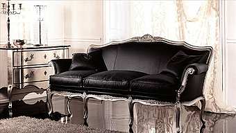 Couch Sissy-1