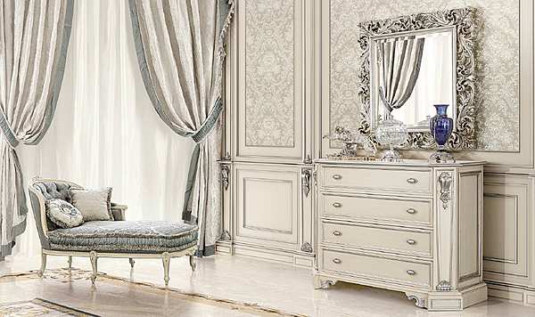 Camera da letto classica ampia con finitura argento avorio e rivestimento in tessuto grigio fabbrica MODENESE GASTONE dall'Italia. Foto №3