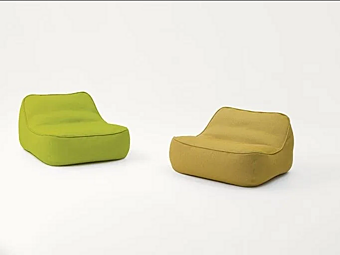 Poltrona da giardino con rivestimento in tessuto PAOLA LENTI FLOAT B27L, B27H